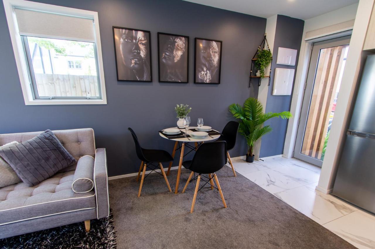 Hideout In Central Крайстчърч Екстериор снимка